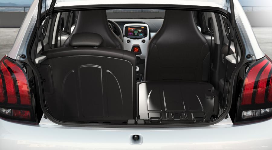  Peugeot 108 3-Door 2014 года  (фото 31 из 44)